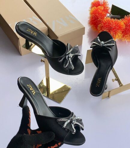 Shoe